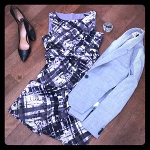 🍍4/$25: Lavender & Black belted dress!!